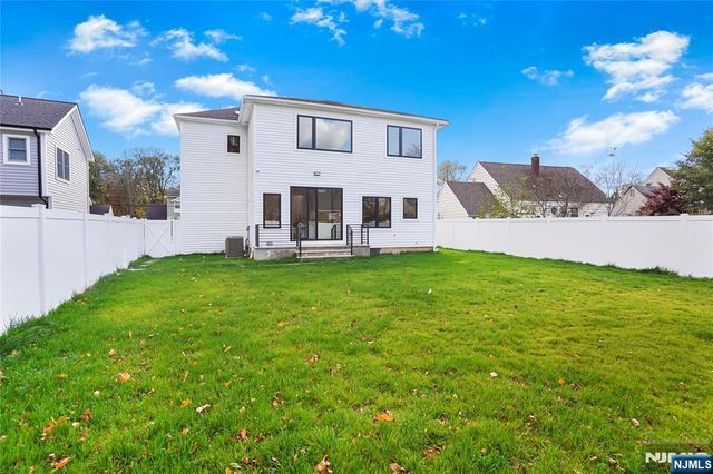 12-25 Eastern Drive, Fair Lawn, NJ 07410