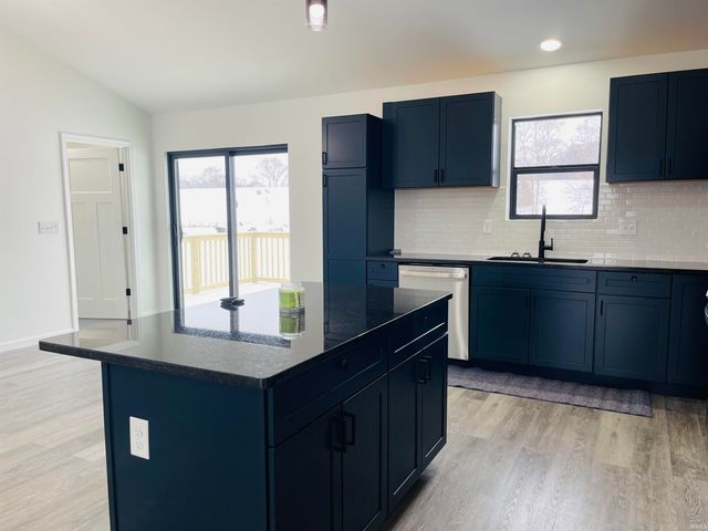 23884 Oak Dale Street, Elkhart, IN 46516