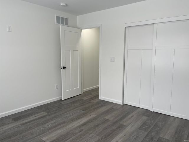 23884 Oak Dale Street, Elkhart, IN 46516