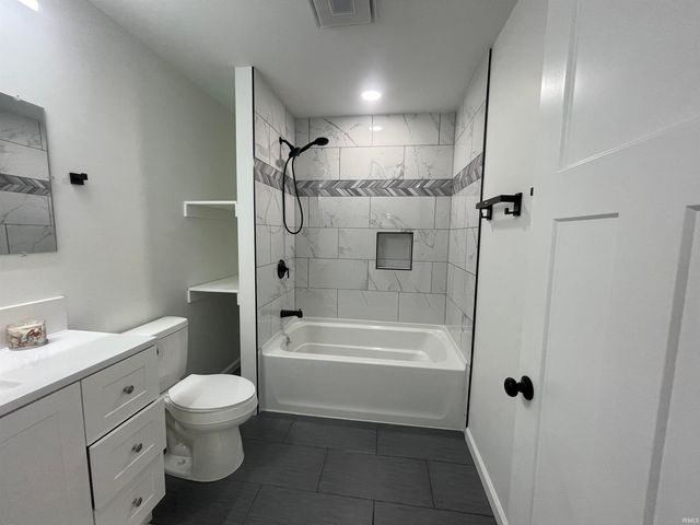 23884 Oak Dale Street, Elkhart, IN 46516