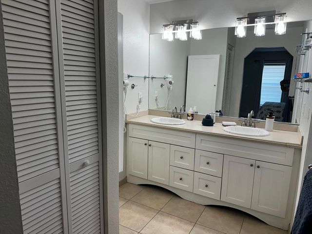 1159 FUNDY ROAD, Venice, FL 34293