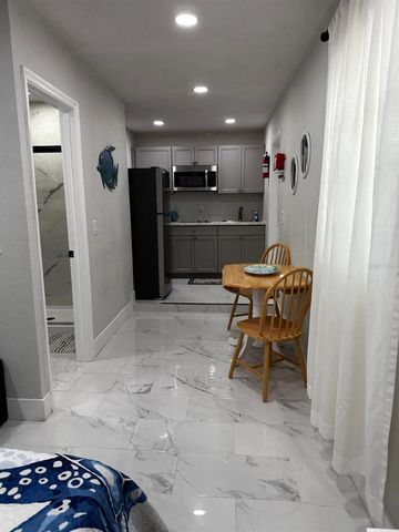 1159 FUNDY ROAD, Venice, FL 34293