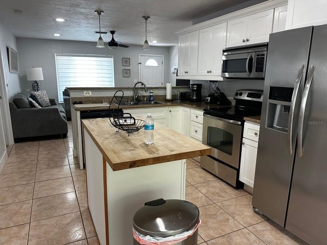 1159 FUNDY ROAD, Venice, FL 34293