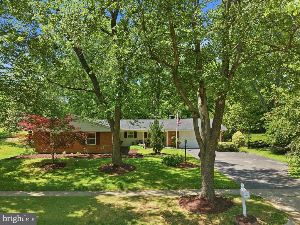 2925 BEAVERWOOD LN, Silver Spring, MD 20906