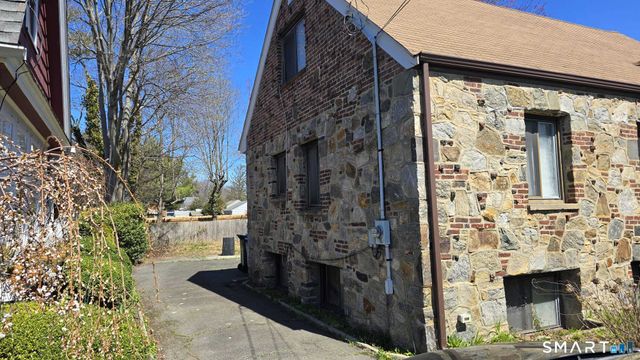 86 Placid Avenue, Stratford, CT 06615