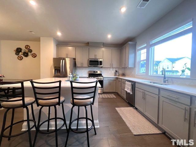 822 Amley Place, Apex, NC 27523