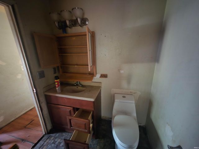 931 Line Street, Evansville, IN 47713