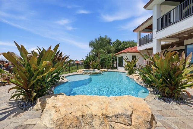 12102 MONTALCINO CIRCLE, Windermere, FL 34786