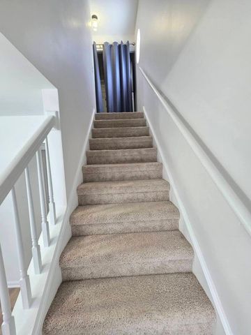 170 Half Moon Circle, Aurora, IL 60504