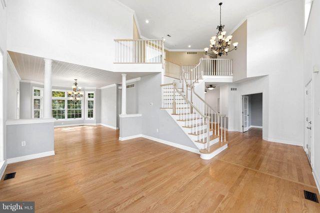 3 DIONIS CT, Pennington, NJ 08534