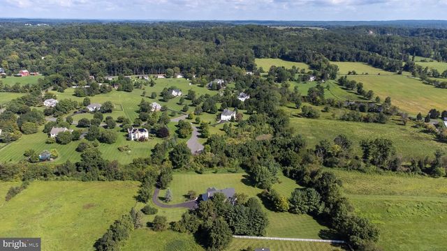 3 DIONIS CT, Pennington, NJ 08534