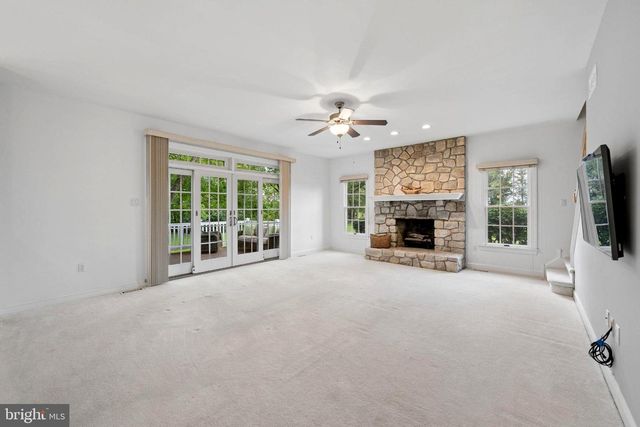 3 DIONIS CT, Pennington, NJ 08534