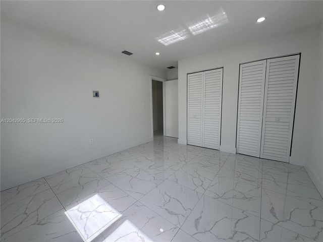 10010 SW 162nd St, Miami, FL 33157