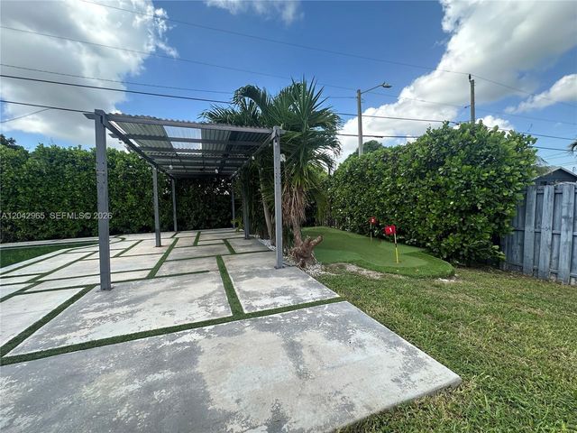 10010 SW 162nd St, Miami, FL 33157