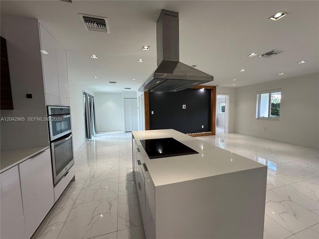 10010 SW 162nd St, Miami, FL 33157