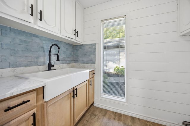 18 Legend Road, Benbrook, TX 76132
