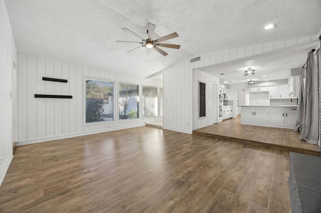 18 Legend Road, Benbrook, TX 76132