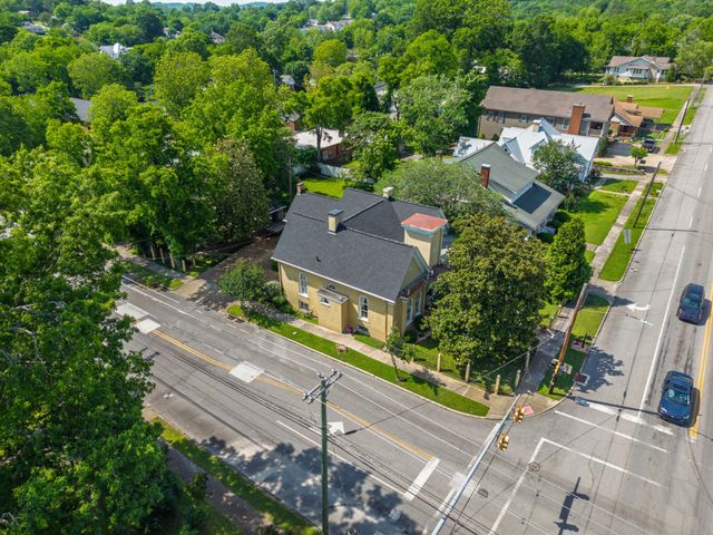 300 Main Ave, N, Fayetteville, TN 37334