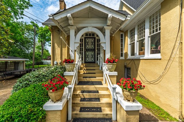 300 Main Ave, N, Fayetteville, TN 37334