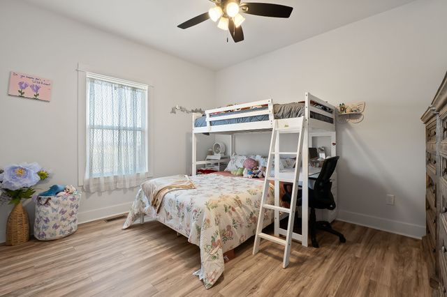 102 Castle St, Mcminnville, TN 37110