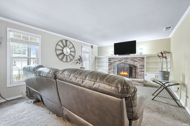 5914 Vance Avenue, Fort Wayne, IN 46815