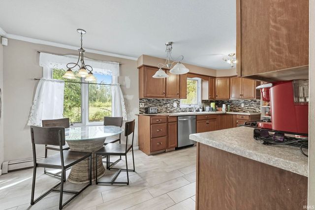 5914 Vance Avenue, Fort Wayne, IN 46815