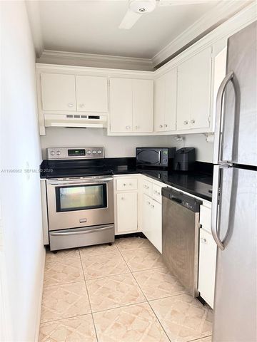 3201 NE 14th St Cswy 304, Pompano Beach, FL 33062