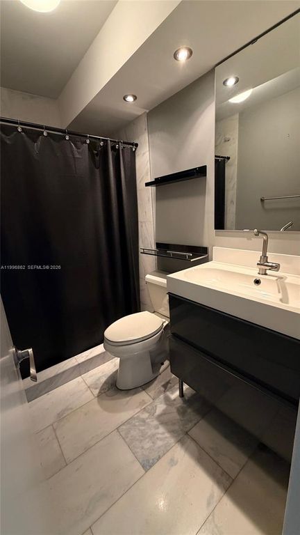 3201 NE 14th St Cswy 304, Pompano Beach, FL 33062