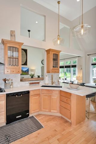 1749 Bittersweet Drive, St. Anne, IL 60964