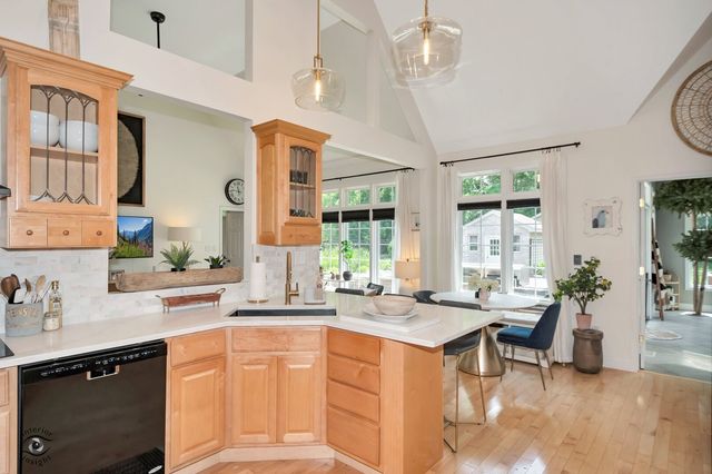 1749 Bittersweet Drive, St. Anne, IL 60964