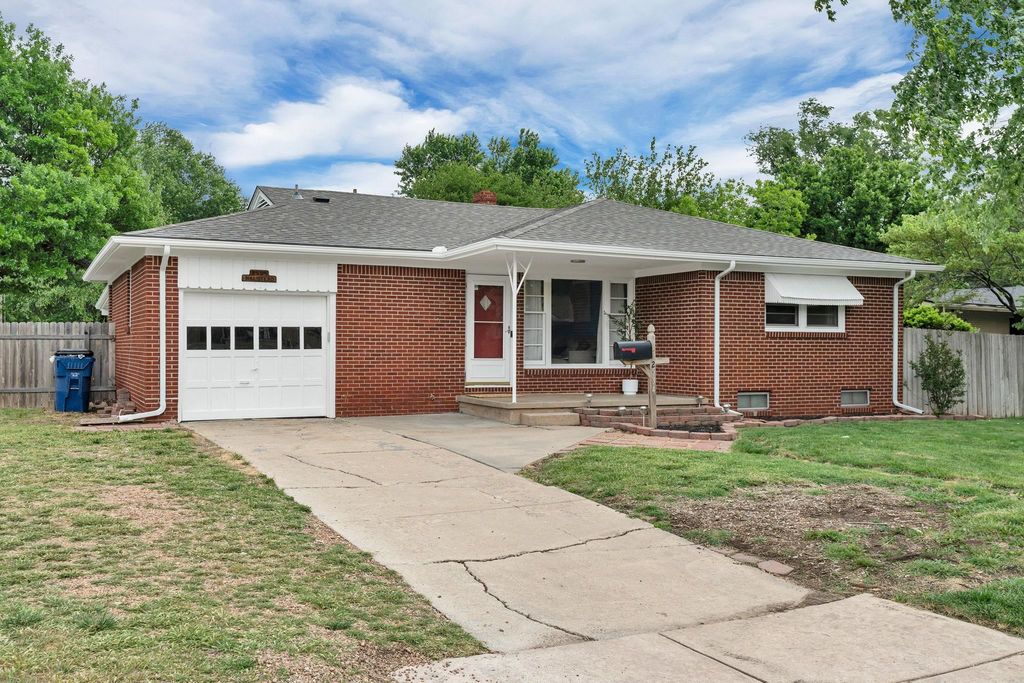 2534 N Halstead, Wichita, KS 67204
