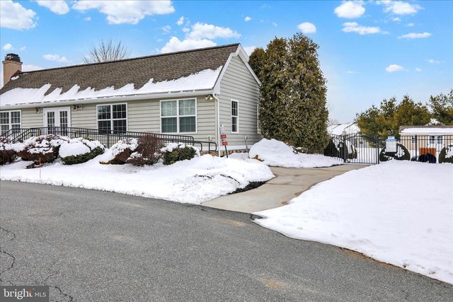 501 LEXINGTON WAY, Morgantown, PA 19543