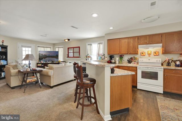 501 LEXINGTON WAY, Morgantown, PA 19543