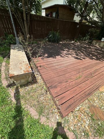 6913 Sabrina DR, Austin, TX 78747