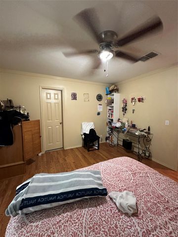 6913 Sabrina DR, Austin, TX 78747
