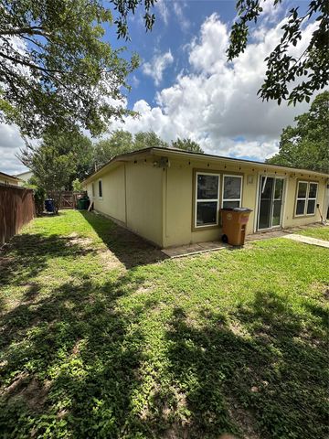 6913 Sabrina DR, Austin, TX 78747