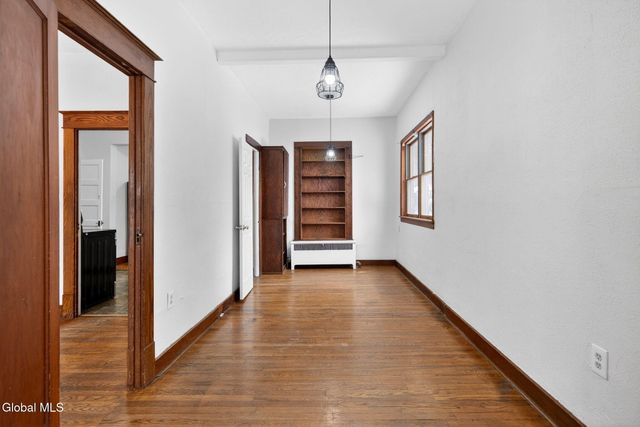 8 Caldwell Street, Albany, NY 12208