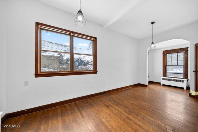 8 Caldwell Street, Albany, NY 12208