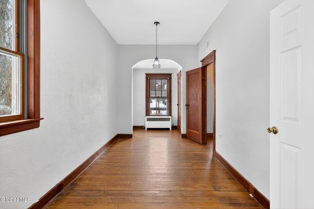 8 Caldwell Street, Albany, NY 12208