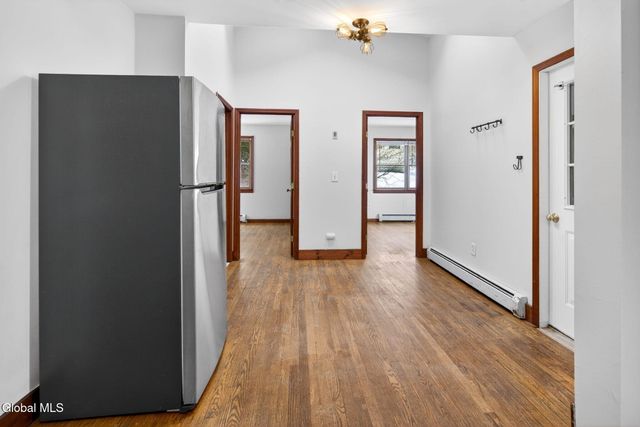 8 Caldwell Street, Albany, NY 12208