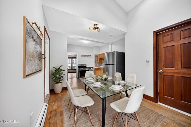 8 Caldwell Street, Albany, NY 12208