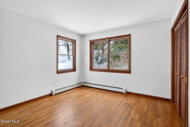 8 Caldwell Street, Albany, NY 12208