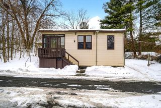 8 Caldwell Street, Albany, NY 12208