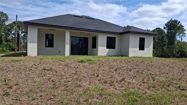 3501 70th ST W, Lehigh Acres, FL 33971