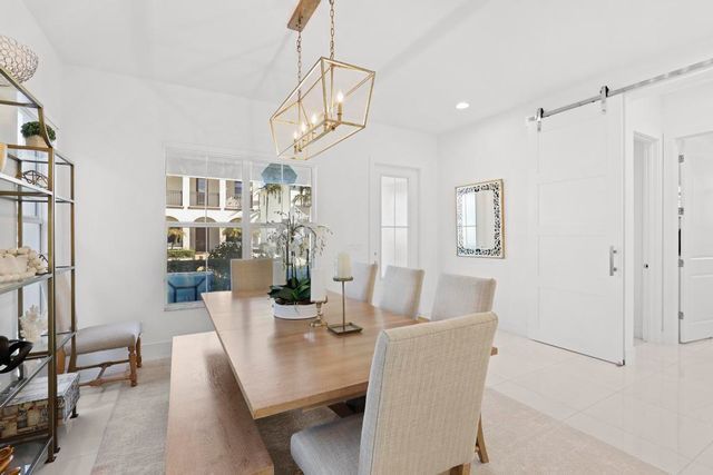 7037 Edison Place, Palm Beach Gardens, FL 33418