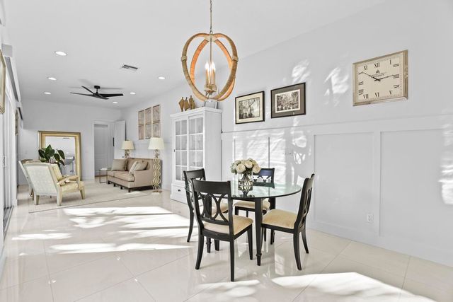 7037 Edison Place, Palm Beach Gardens, FL 33418