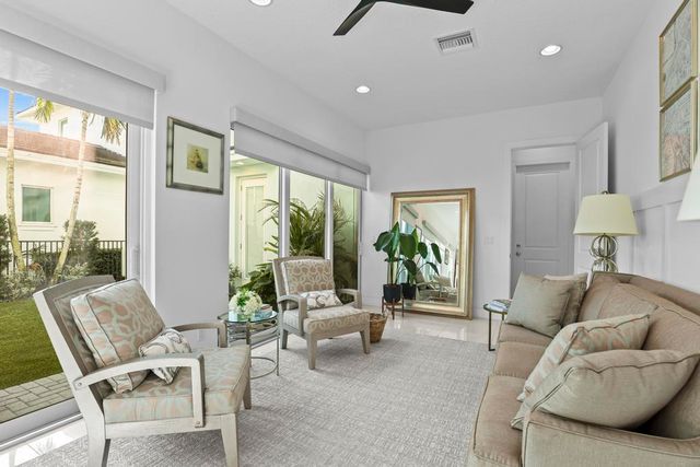 7037 Edison Place, Palm Beach Gardens, FL 33418