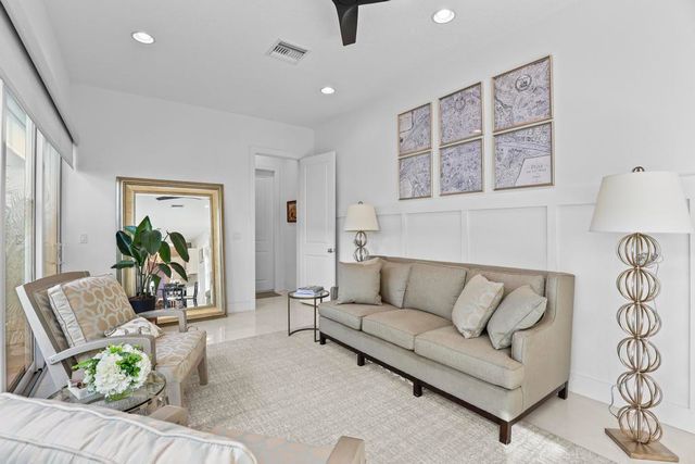 7037 Edison Place, Palm Beach Gardens, FL 33418