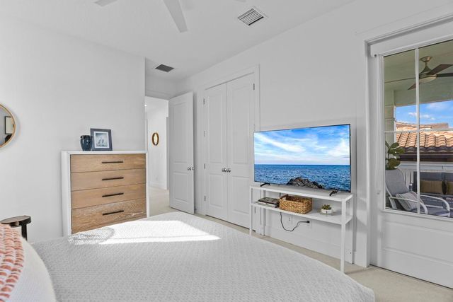 7037 Edison Place, Palm Beach Gardens, FL 33418