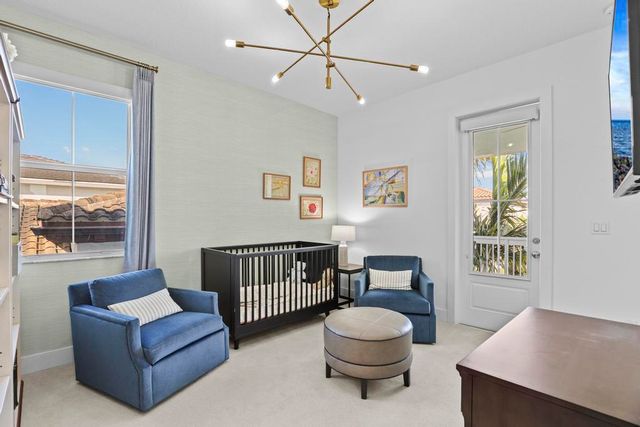 7037 Edison Place, Palm Beach Gardens, FL 33418